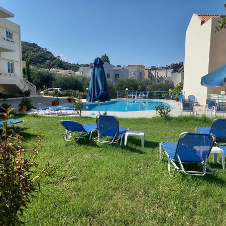 Michalis Litinas Apartments Agia Marina エクステリア 写真