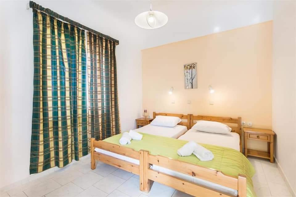 Michalis Litinas Apartments Agia Marina エクステリア 写真