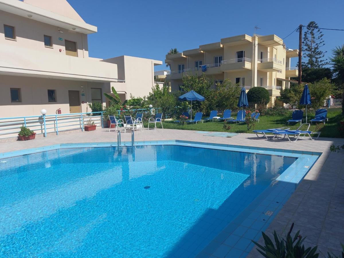 Michalis Litinas Apartments Agia Marina エクステリア 写真
