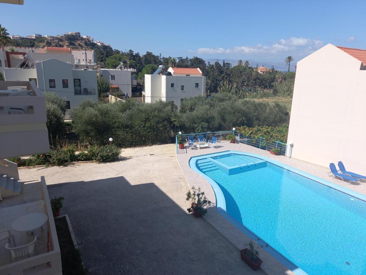 Michalis Litinas Apartments Agia Marina エクステリア 写真