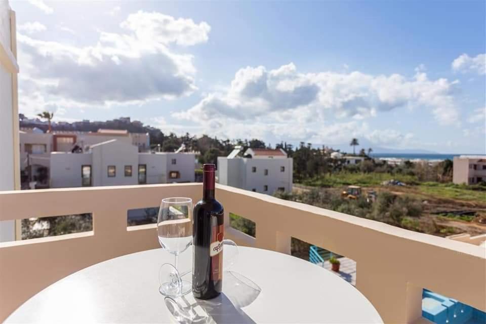 Michalis Litinas Apartments Agia Marina エクステリア 写真