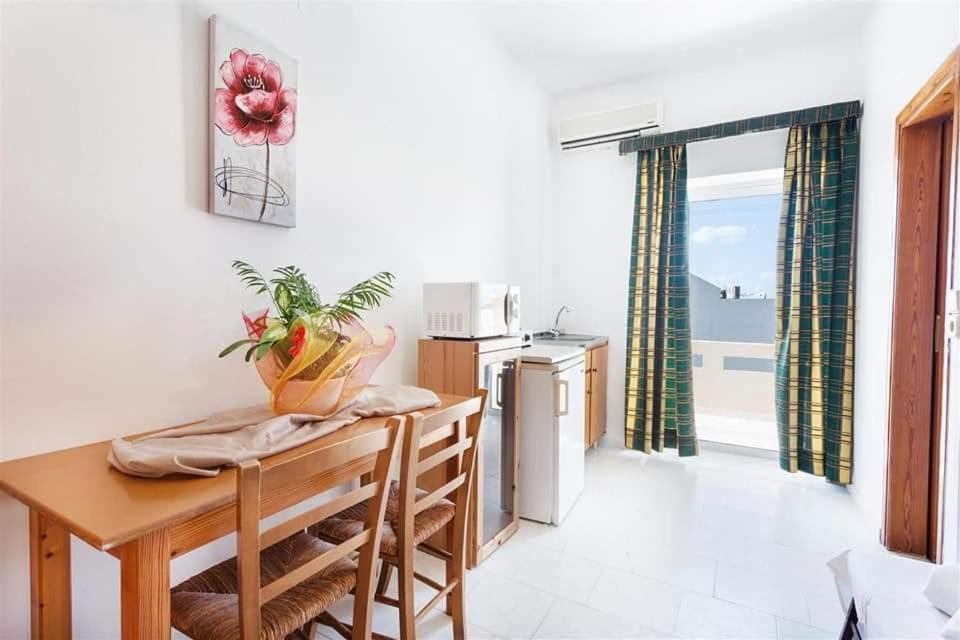 Michalis Litinas Apartments Agia Marina エクステリア 写真